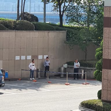 Smoking area at Technomart East Parking - photo 1